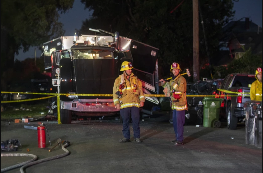 Неуспешна полициска експлозија во Лос Анџелес, повредени 16 луѓе