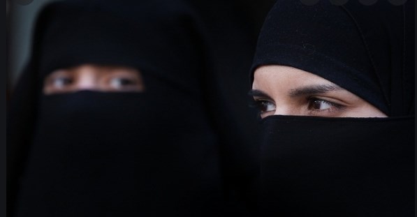 Протести во Индија против забраната за носење хиџаб на училиште