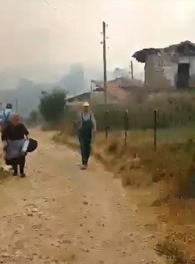 Пожарот кај Пехчево се шири неконтролирано, се евакуираат жителите на Курјачко маало
