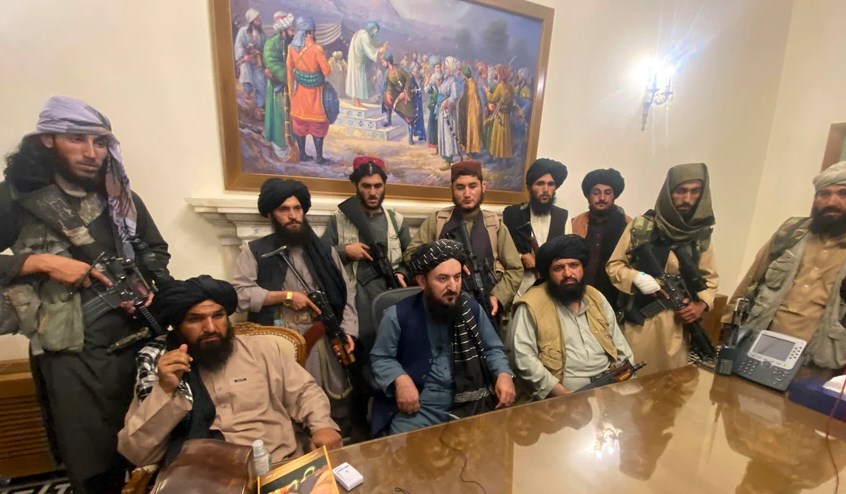 Талибанците бараат светот да им помогне, тоа ни било обврска