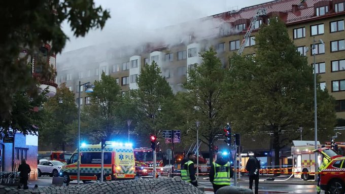 Експлозија во станбена зграда во Гетеборг: 25 луѓе пренесени в болница