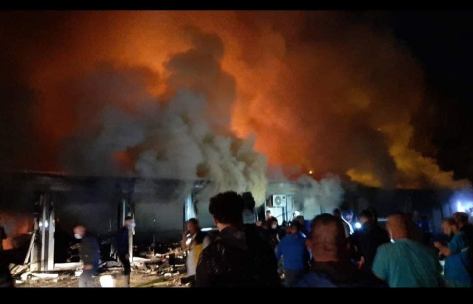 Сител: Околу 30 жртви во пожарот во тетовската модуларна болница