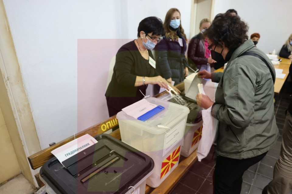 Нема луѓе да гласаат: Ќе се избере ли конечно градоначалник на Маврово и Центар Жупа?