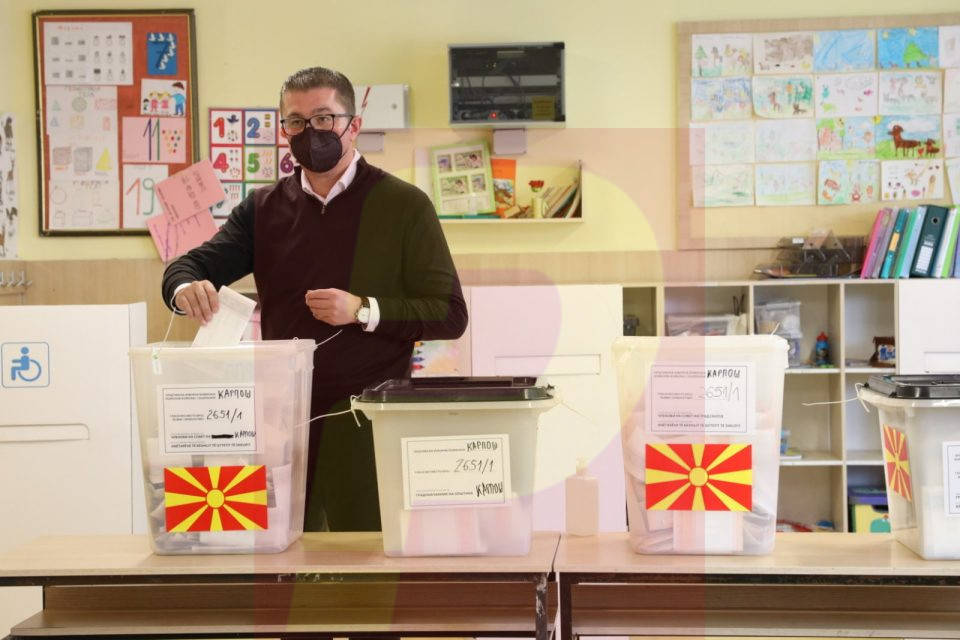 Мицкоски: Референдум мора да има, Ковачевски и Пендаровски да не опструираат преку  Џафери