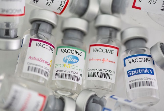Бионтек и Модерна веќе работат на нови вакцини против Ковид-19 кои ќе штитат од омикрон варијантата
