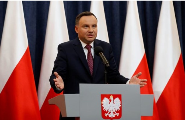 Полскиот претседател Дуда потпиша Указ за ембарго на јаглен од Русија
