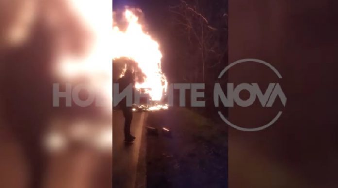 Автобус се запали во Бугарија