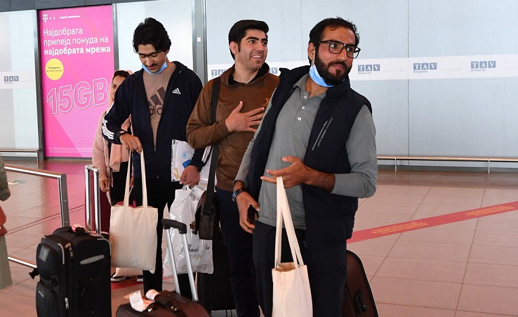 16 Авганистанци заминаа во Канада како трајна дестинација