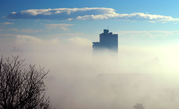 Воздухот во Скопје најмногу се загадува од согорување биомаса, од градежништво и од автомобили