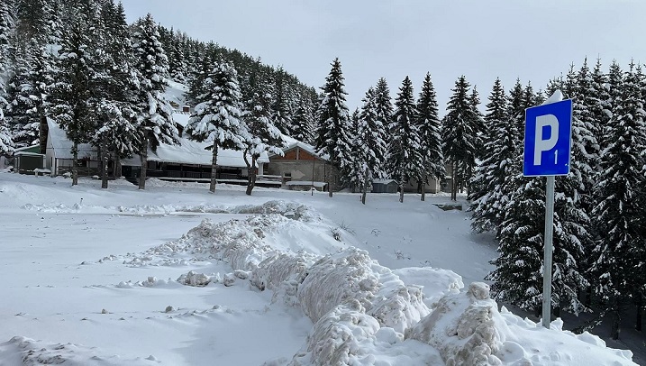 На Попова Шапка снежна покривка од 83 сантиметри