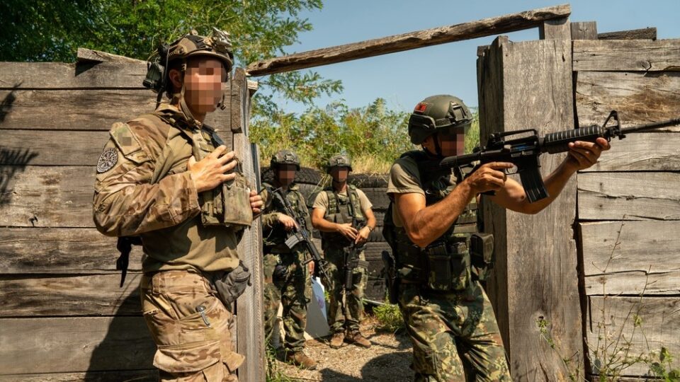 САД отвораат база за специјални операции во Албанија