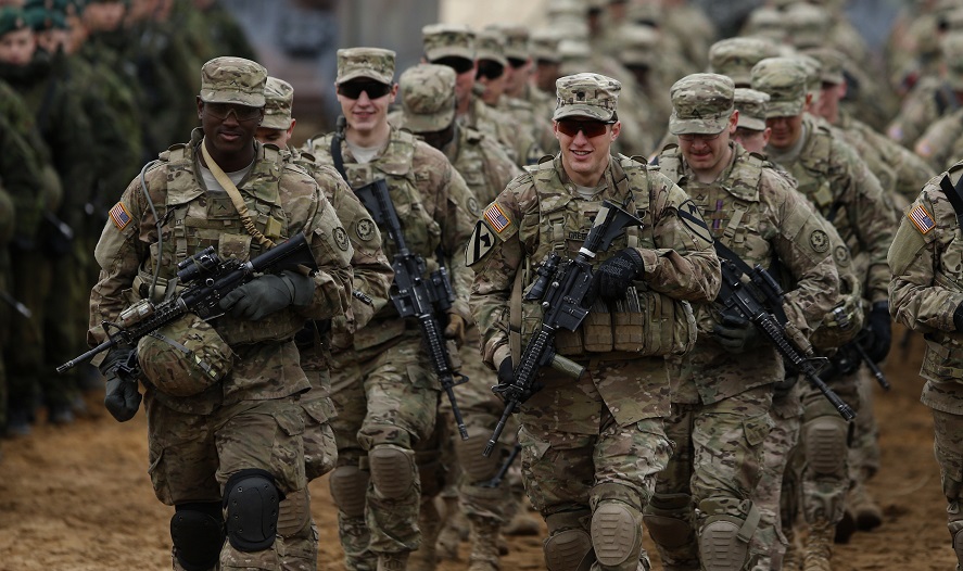 Дипломат на НАТО: САД планираат префрлање свои војници од Западна во Источна Европа