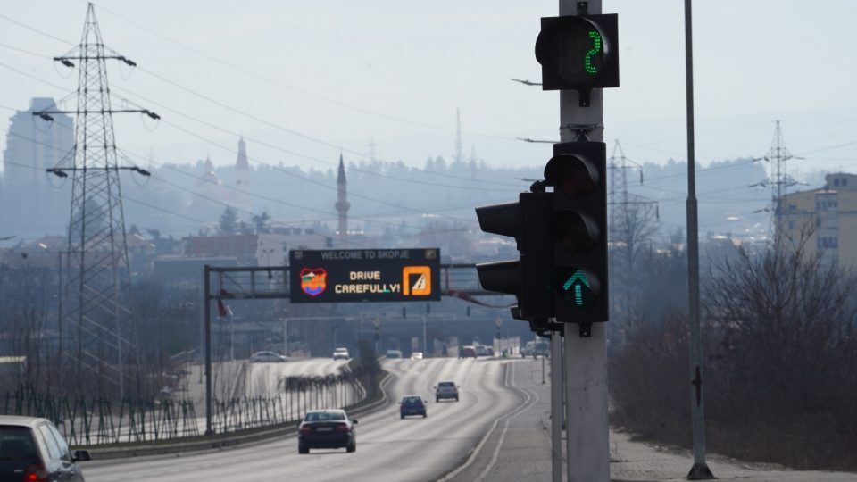 Поставени бројчаници на семафорите на неколку локации во Скопје