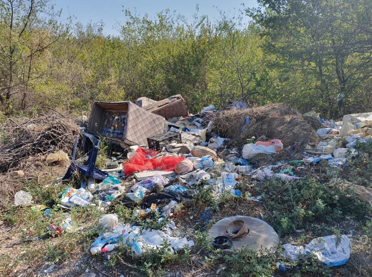 Почна чистењето на големата депонија покрај езерото Треска во Општина Сарај