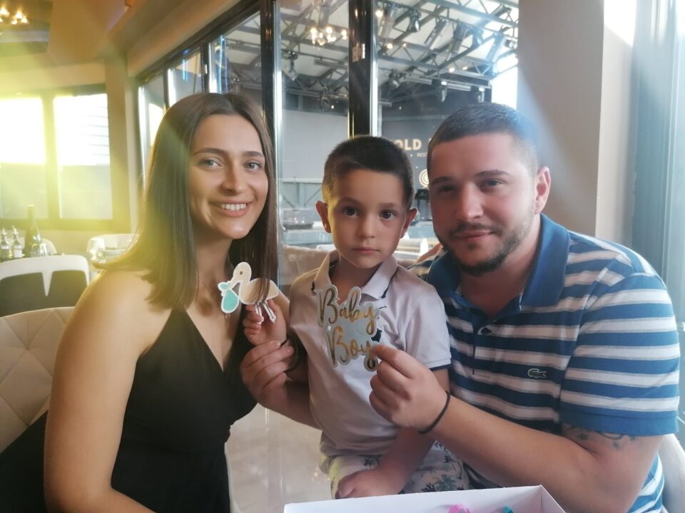 Повторно благословени: Димитар Андоновски и сопругата го добија синот Гаврил