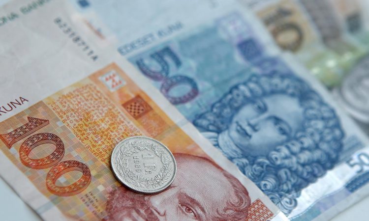 Хрватска се подготвува за менување на валутата: Од 5 септември цените ќе бидат во куни и во евра
