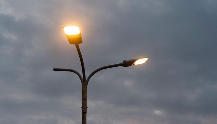 Ексградоначалникот на Гази Баба: Зошто се уште не се поставени новите лед светилки
