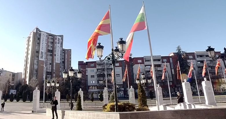 (ВО ЖИВО) Свечен пречек на бугарскиот премиер пред македонската Влада