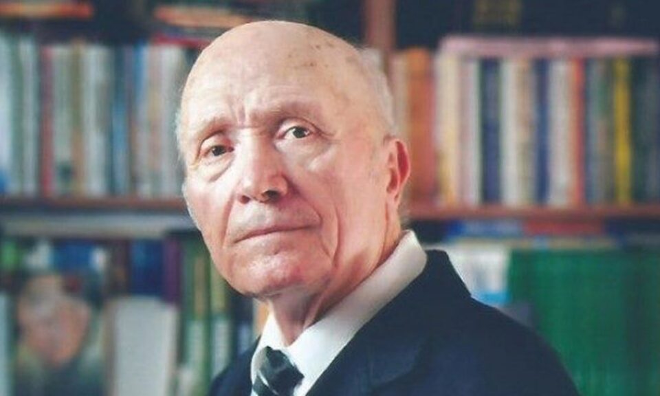Почина писателот Радован П. Цветковски