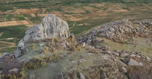 Културните остатоци на вредниот археолошки локалитетот Кукул – Баба кај Прилеп изложени на интензивна ерозија и трајно губење