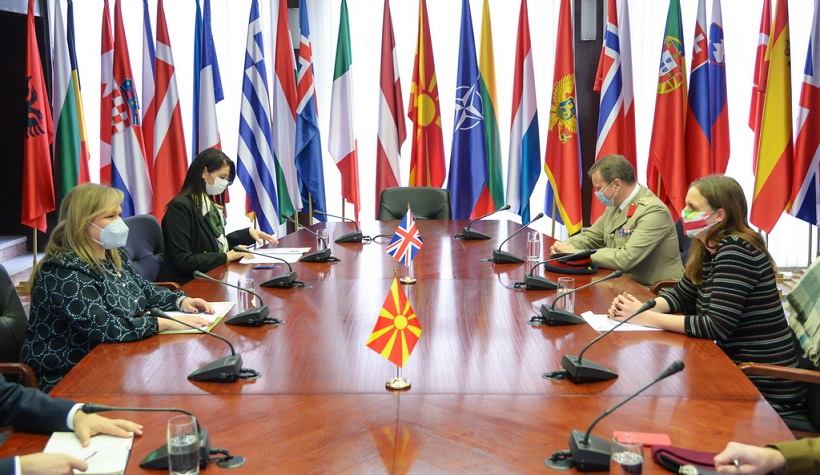 Петровска и Галовеј го поздравија единството на сојузниците во НАТО околу Украина