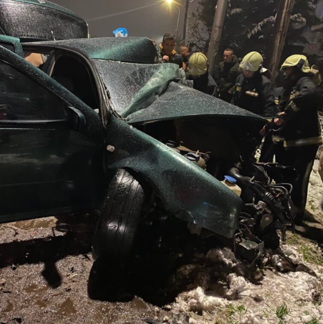 40-годишен скопјанец е загинатиот возач кој се заби во 65-ка