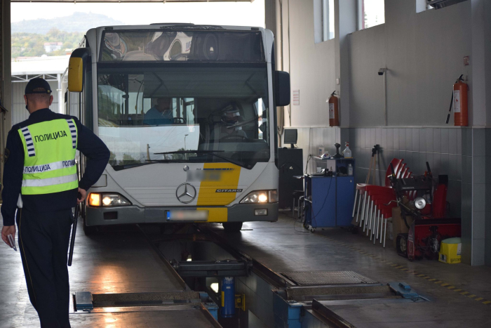МВР откри автобуси кои превезувале патници, а немале кочници