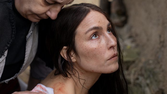 „Гардијан“ за филмот на Столевски „Ти нема да бидеш сама“: Маѓепсувачка приказна за тоа што значи да се биде човек