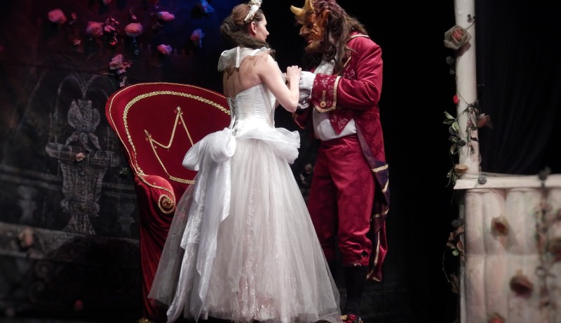 „Убавицата и ѕверот“ и „Јованче и Марика“ на сцената на Театар за деца и младинци