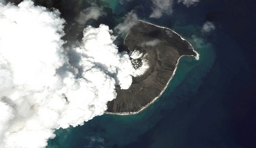 Ерупцијата на вулканот во Тонга била стотици пати посилна од атомската бомба фрлена врз Хирошима