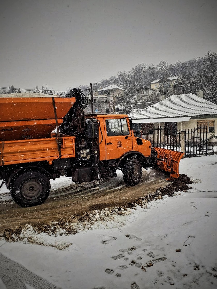Ѓорѓиевски: Снегот не може да биде изненадување во зима, со камиони и специјални машини се чистат сите улици во Кисела Вода