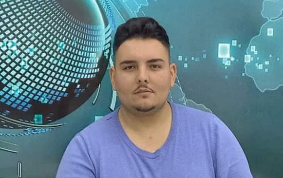 „Секирата ми беше на пет сантиметри од глава“: Новинарот Адеми со детали за вчерашниот напад врз него и колегата снимател