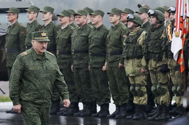 Лукашенко: Ако Украина го нападне Донбас, белоруската армија ќе дејствува исто како и руската