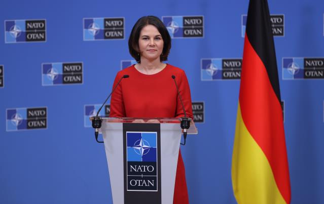 Германската министерка ги отфрли преговорите со Путин: „Кој ќе биде следниот што ќе биде нападнат од безмилосен сосед?“