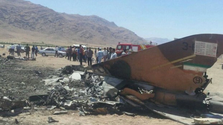 Се урна ирански борбен авион, загинале двајца пилоти и цивил