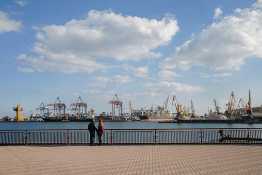 Русија блокираше движење на комерцијални бродови по Азовското Море