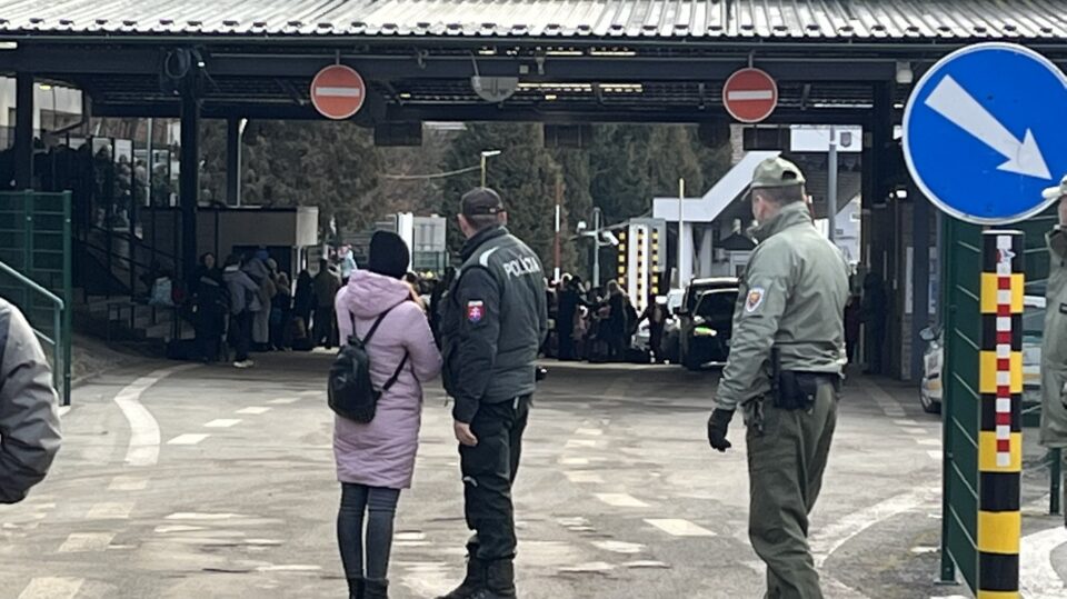 Словачка ќе бара помош од Фронтекс за контролирање на границата со Украина