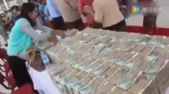 Mилијардер кој е на смртна постела им ги подели парите на сиромашните