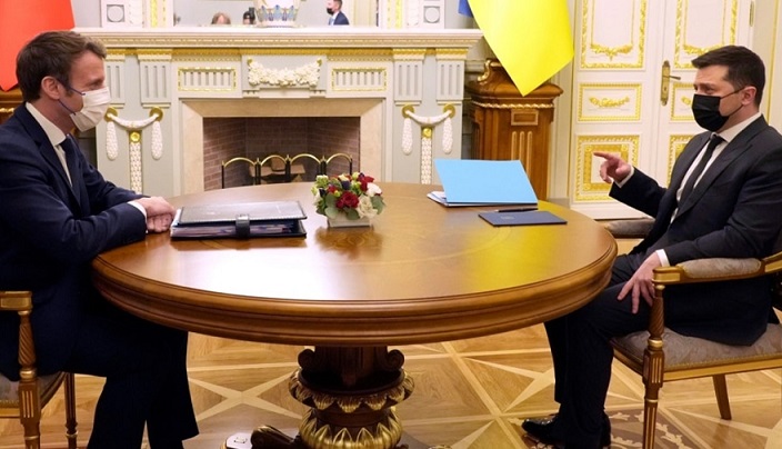 Официјален Кремљ дава позитивна оценка за посетата на Макрон на Украина