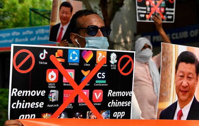 Индија забранува над 50 нови кинески мобилни апликации