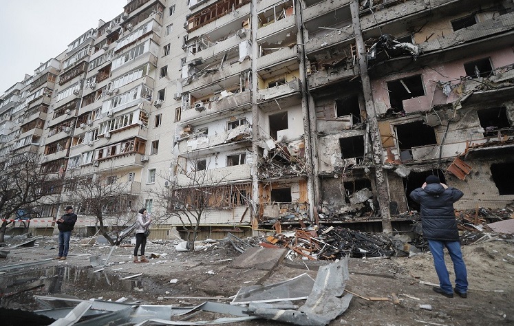 Граната погодила станбена зграда во центарот на Киев, има жртви