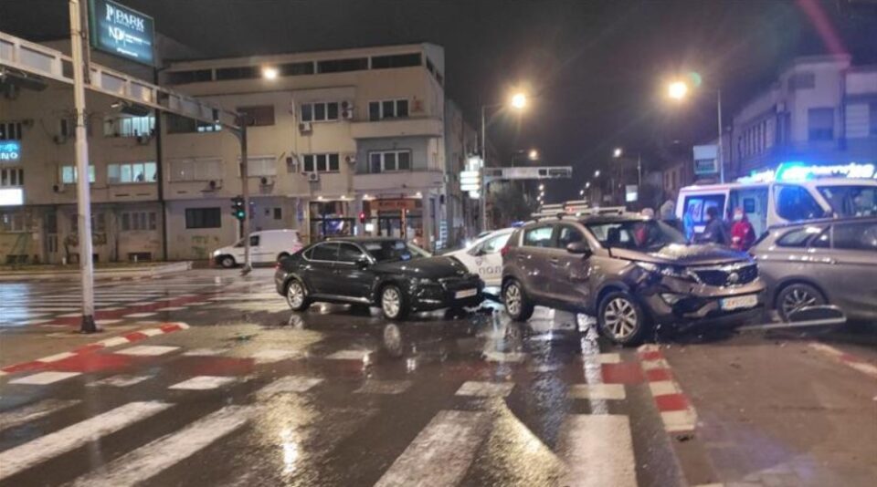 Возачот на министерот Бесими повреден во сообраќајката кај Влада