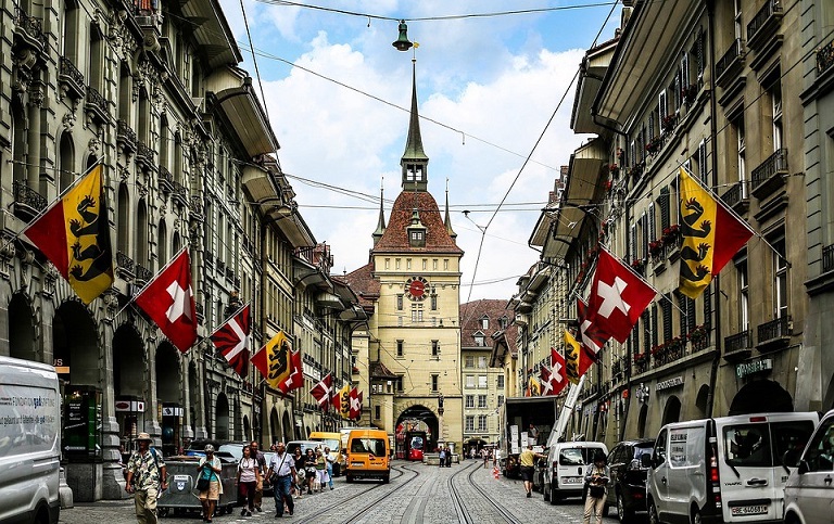 Швајцарскиот парламент одби да се приклучи на групата за санкции против Русија