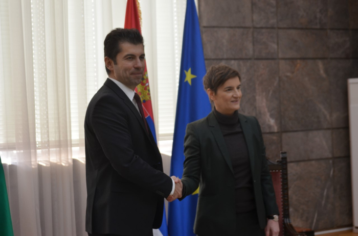 Брнабиќ-Петков: Србија сака да види напредок и во европскиот пат на Македонија и Албанија