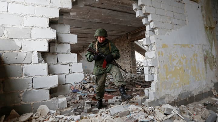Украински министри: Руските сили го намалија темпото на нивната офанзива