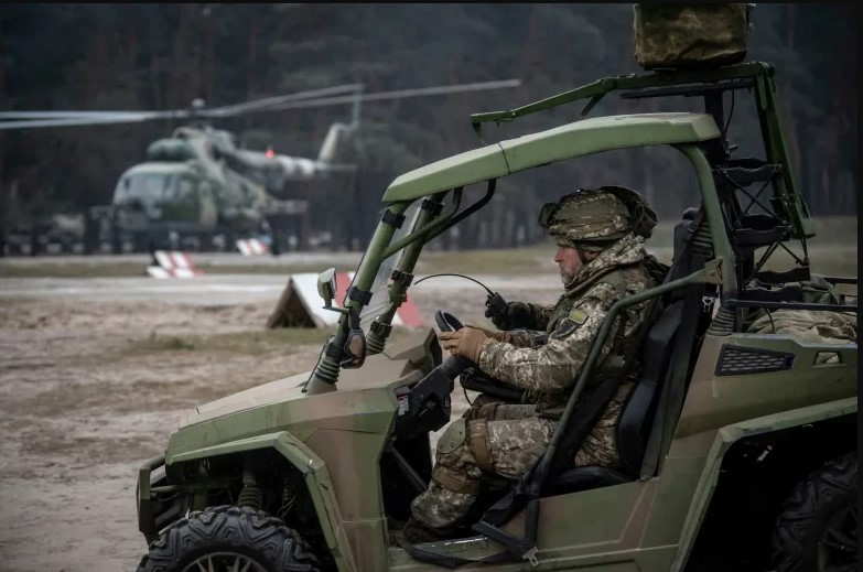 Воени експерти: Украинската војска е помалубројна од руската, но може да даде отпор