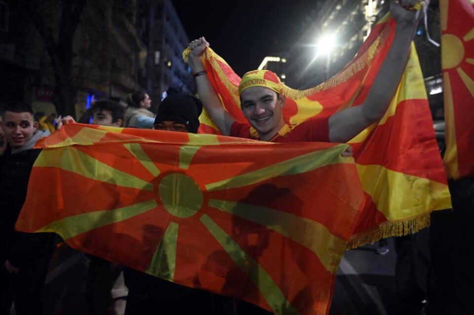 Коментар на хрватски новинар: Чукни во дрво – Надеж, љубов и среќа или зошто сите ние по малку сме Македонци