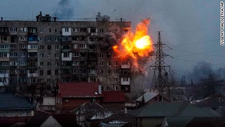 Путин: Гранатирањето на Мариупол ќе заврши кога украинските сили ќе се предадат