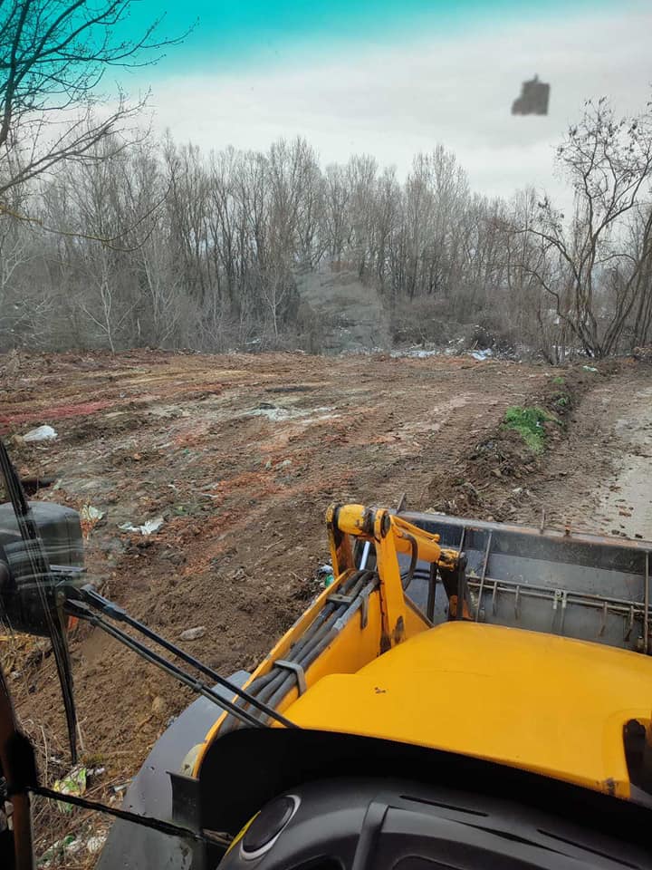 Се чисти дивата депонија во Сиричино