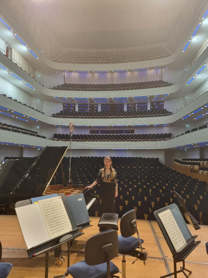 Македонската пијанистка Ана Велиновска настапи во ККЛ во Луцерн, една од најпрестижните сали во светот